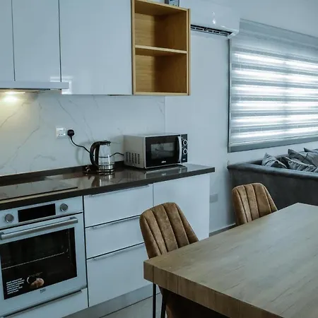 Apartment Caesar Blue *