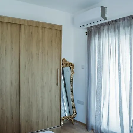 Caesar Blue Apartment